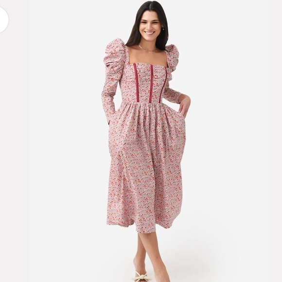 Evi Grintela Dresses & Skirts - Evi Grintela Frida Floral Midi Dress Red Liberty Floral Medium Classic Regency